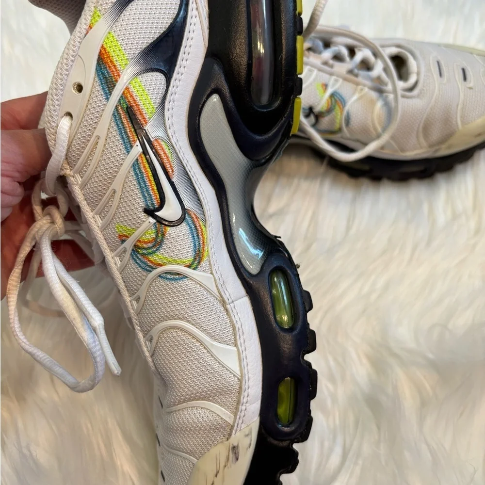 Nike Air Max Plus Anaglyph White White & Black Sneakers Rainbow accent